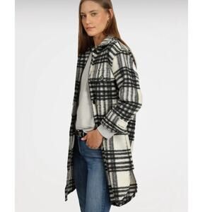 Dylan Claire Coat in Black & White Plaid Mid-length rounded hemline Size large